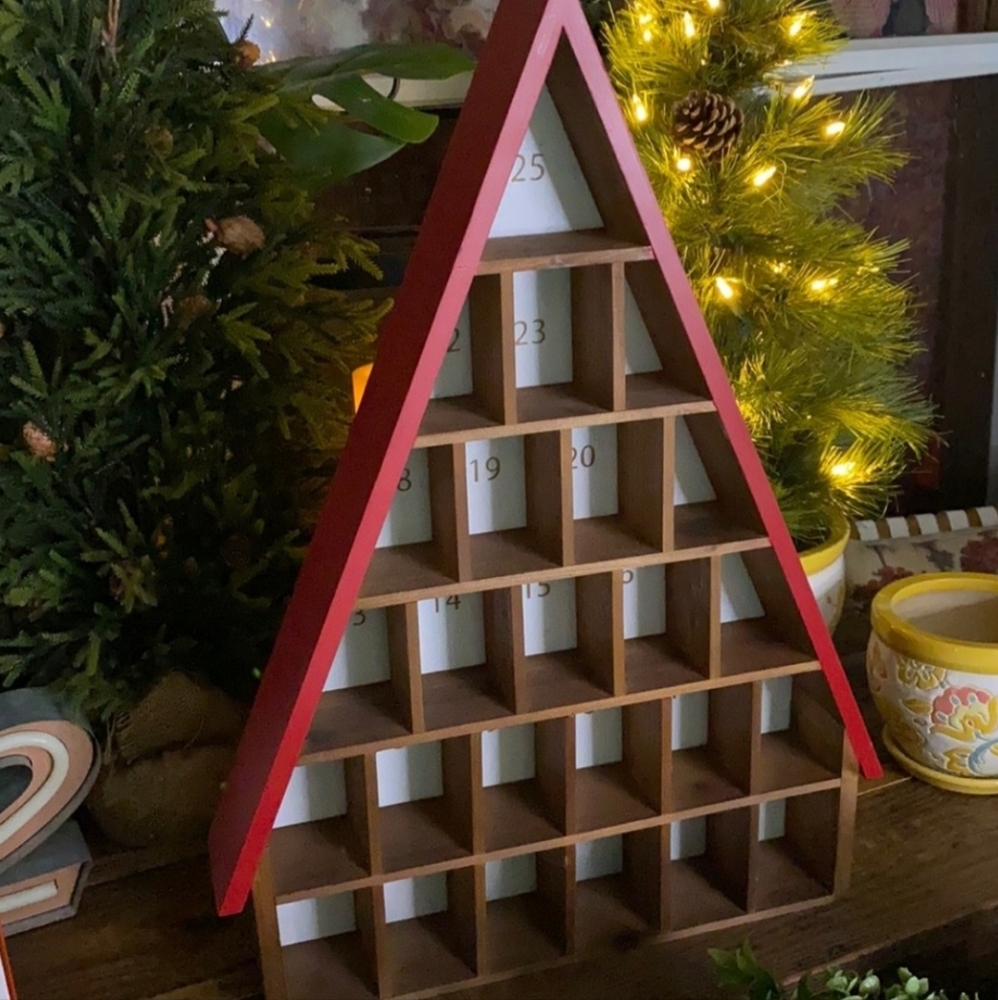William and Sonoma Rustic and Charming Wooden Cubbied Cottage Advent Calendar